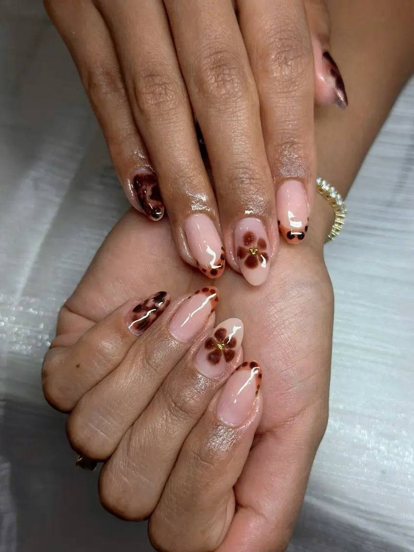 ネイル アートネイル 長さ出し フレンチネイル ジェルネイル グラデーション ハンドネイル NAILS BAR SHINJUKUのネイルデザイン