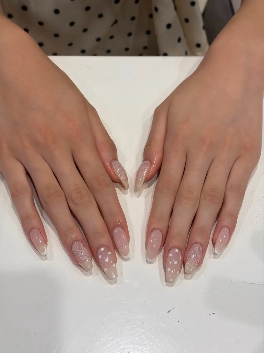 ネイル ハンドネイル SHELLTOKYO Hana🌺のネイルデザイン