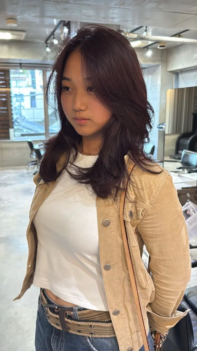 ミディアム レッドブラウン カット ヘアカラー レイヤーカット\ウル フ　chinatsuのヘアスタイル