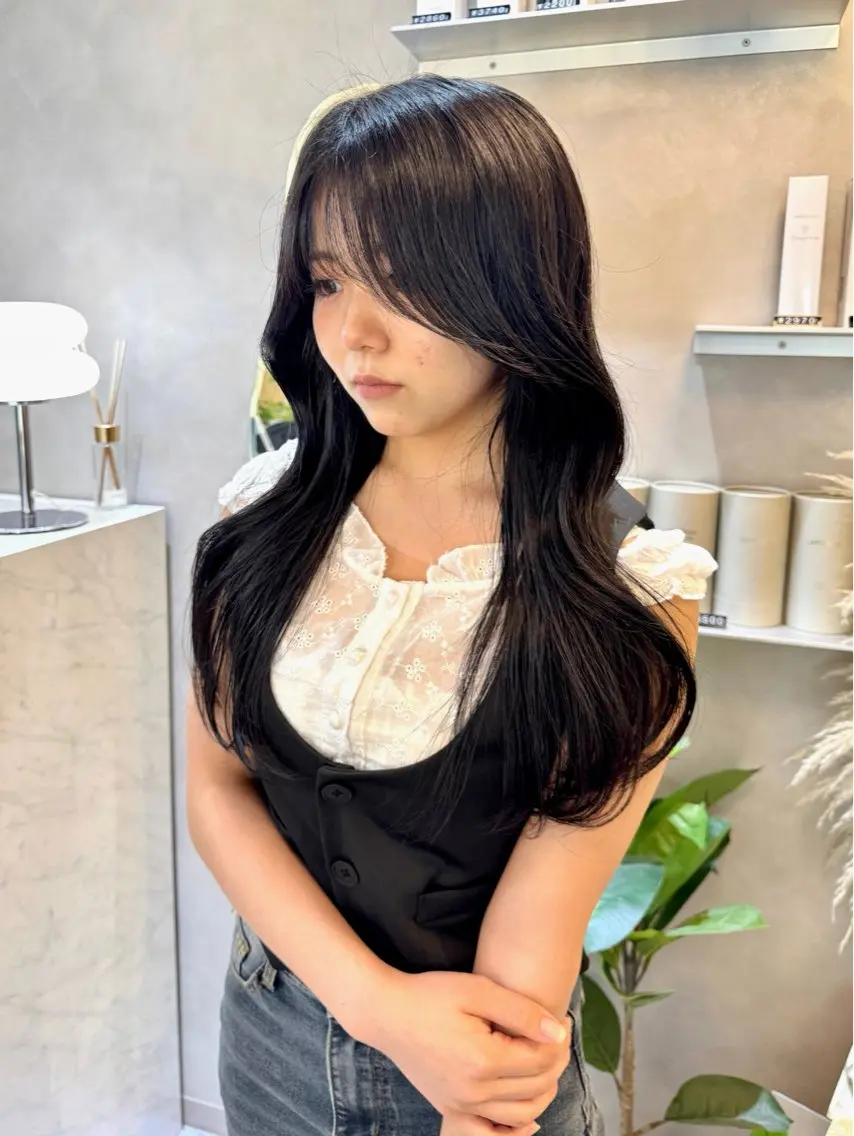 【🎀ミニモ学割🎀】 🇰🇷韓国風レイヤーカット × 髪質改善ケアカラー × TOKIOトリートメント🩵の写真