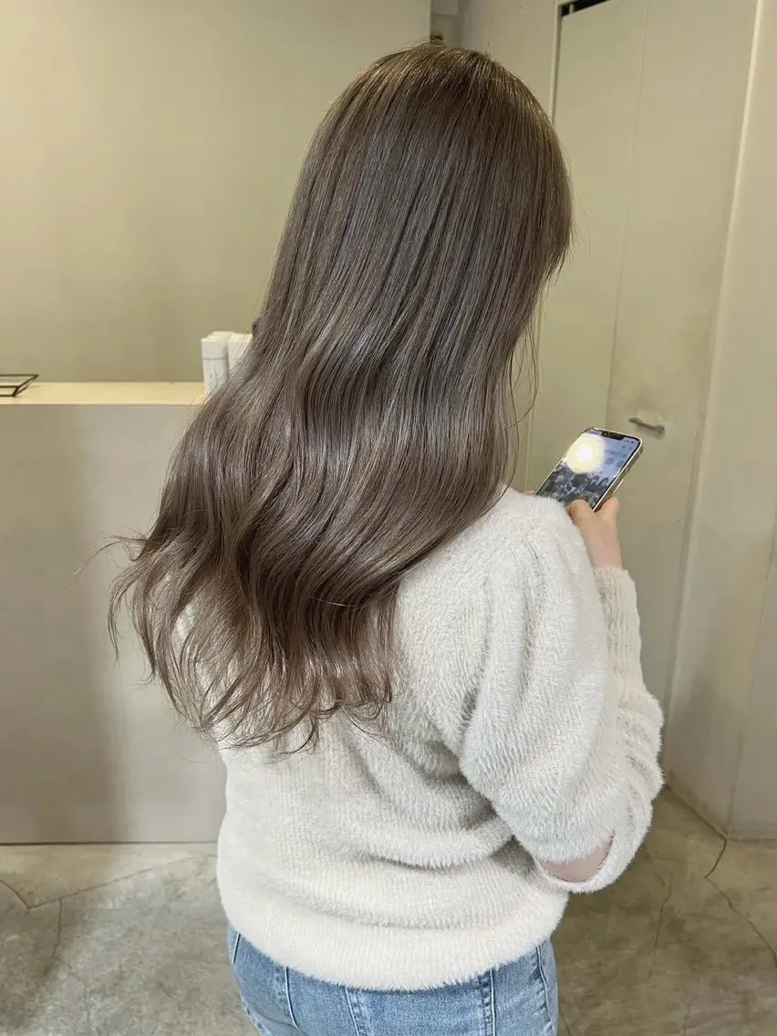 ロング カラー ブリーチ ハイライトカラー ハイライト ヘアカラー トリートメント 艶髪カラー✨似合わせ No.1🥇渡辺康貴のヘアスタイル