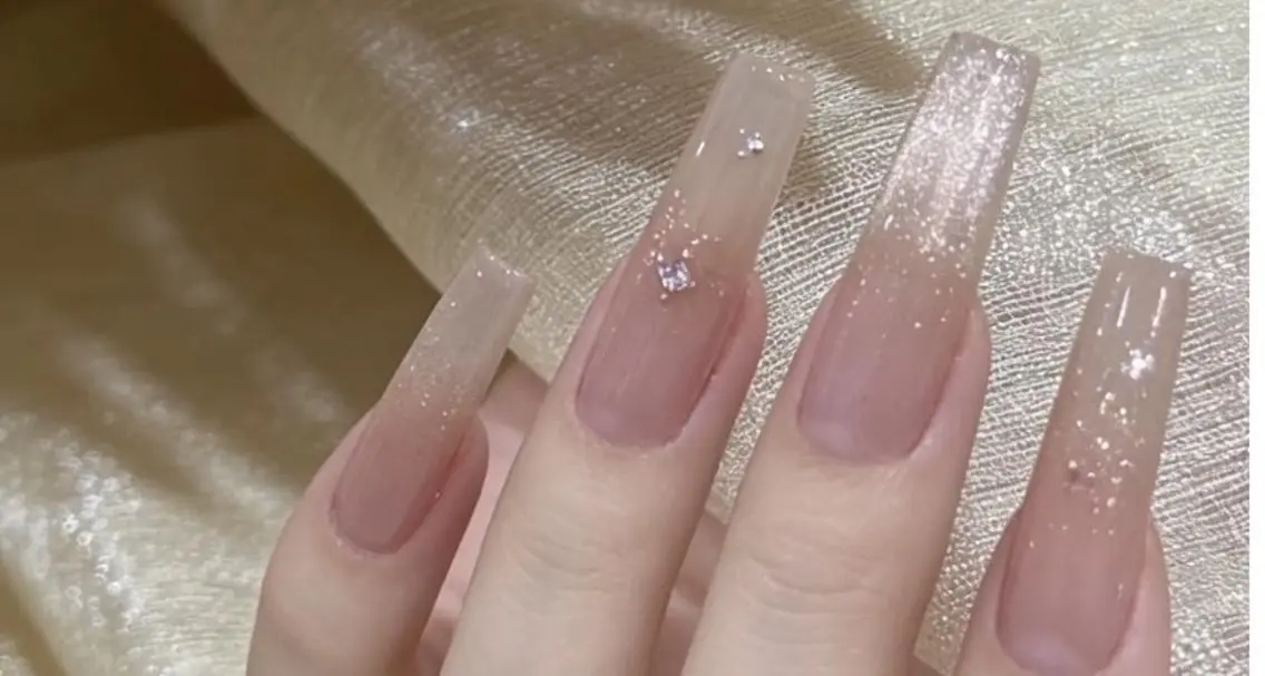 ネイル ハンドネイル ハンドケア MoonNail ミナミのネイルデザイン