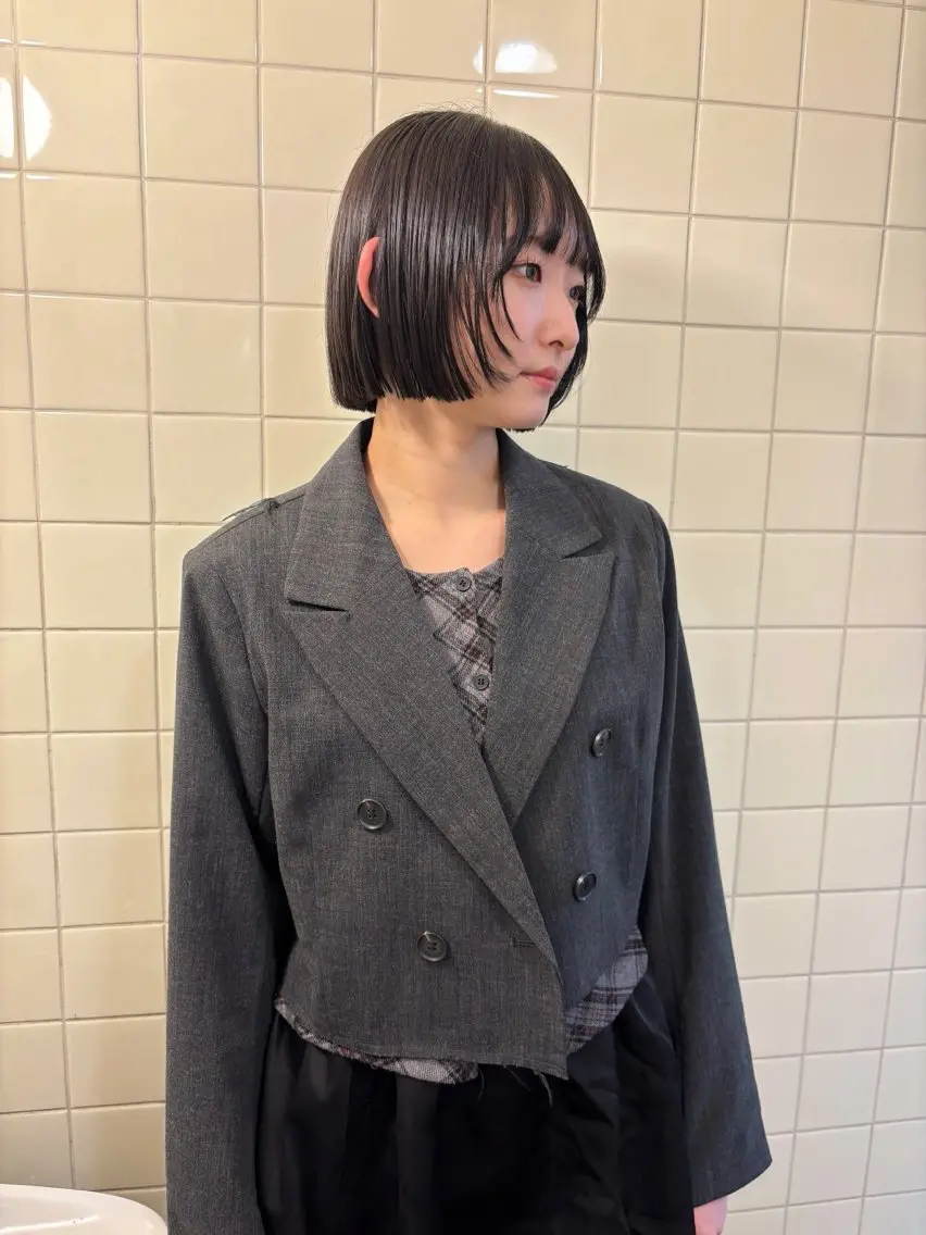 ミディアム カラー カット ヘアカラー トリートメント 縮毛矯正ボブ&顔まわ レイヤー♡TOMOEのヘアスタイル
