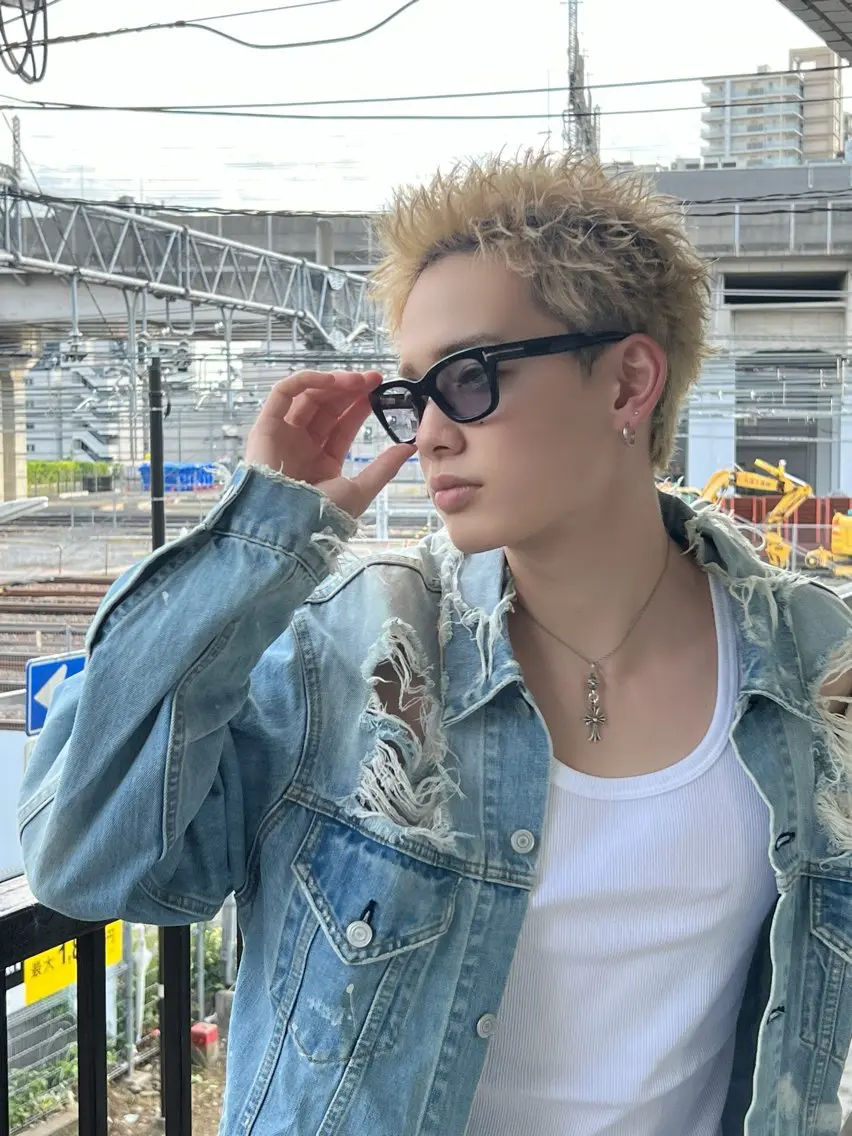ショート カラー メンズ メンズハイトーン スパイキーショート ハイトーンカラー ショートヘア カット ヘアカラー メンズ特化パーマ &カラー🔥小倉大和のヘアスタイル