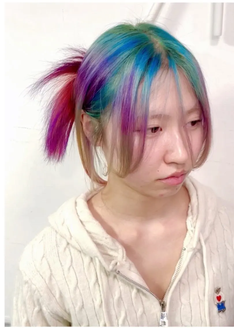 カラー デザインカラー🍬✨ 透明感カラー✨ナナのヘアスタイル