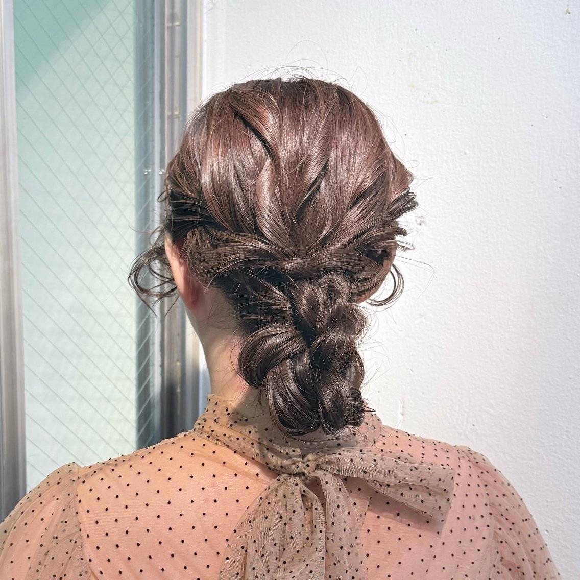 セミロング ヘアアレンジ ヘアセット グレージュカラー/ ストレート/くるみのヘアスタイル