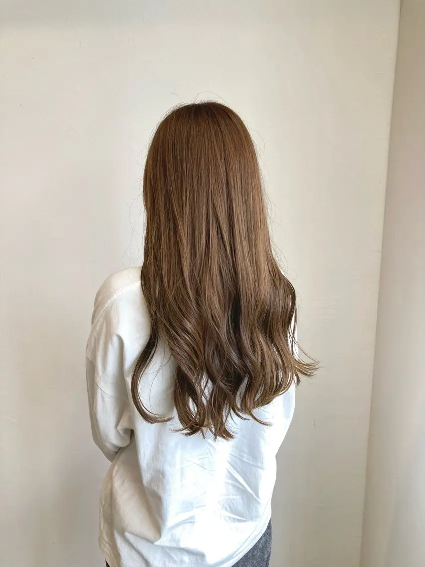 ロング ヘアカラー トリートメント 透明感カラー レイヤー亀井唯登のヘアスタイル