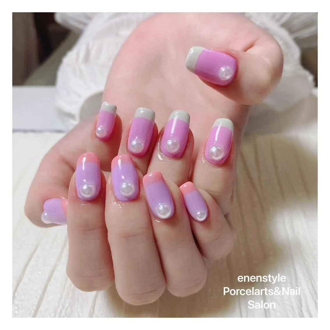 ミディアム ネイル ハンドネイル 🐾enen style 🐾のネイルデザイン