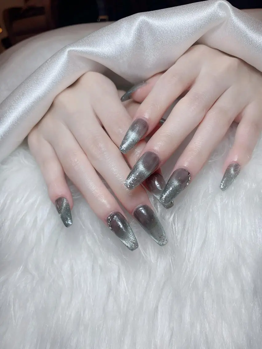 ネイル ハンドネイル Queen Nail Salonのネイルデザイン