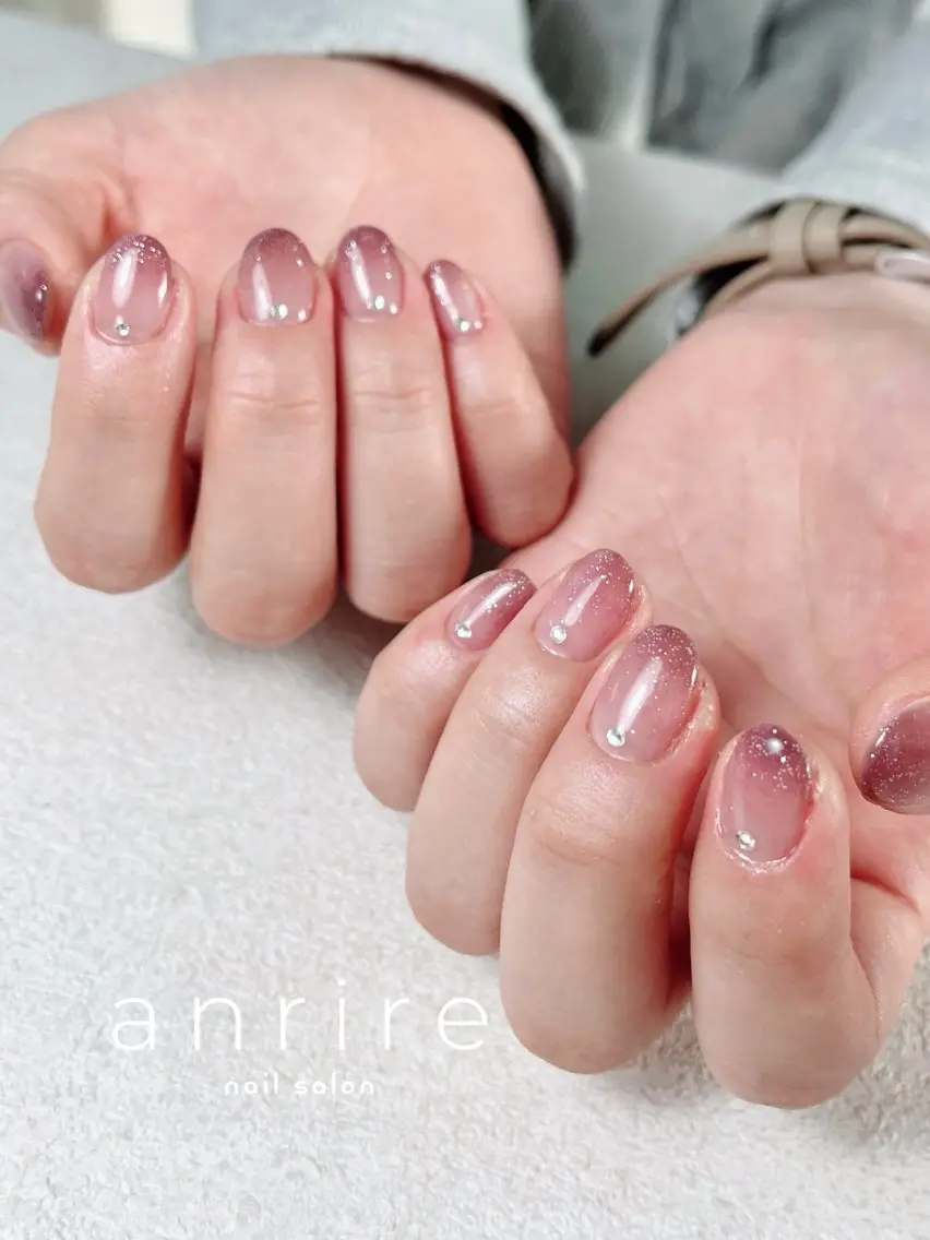 ネイル ボルドー フラッシュネイル ジェルネイル グラデーション キラキラネイル ハンドネイル nailsalon anrireのネイルデザイン