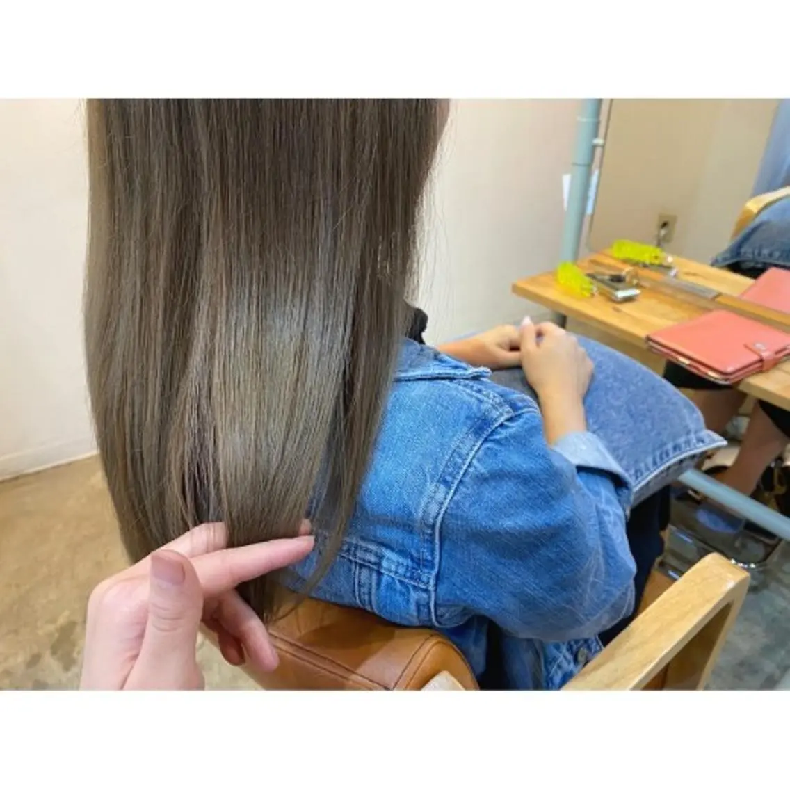 ロング カラー アクアカラー アッシュ アッシュブラウン ベージュカラー 黒髪 newi hauoli札幌駅前のヘアスタイル