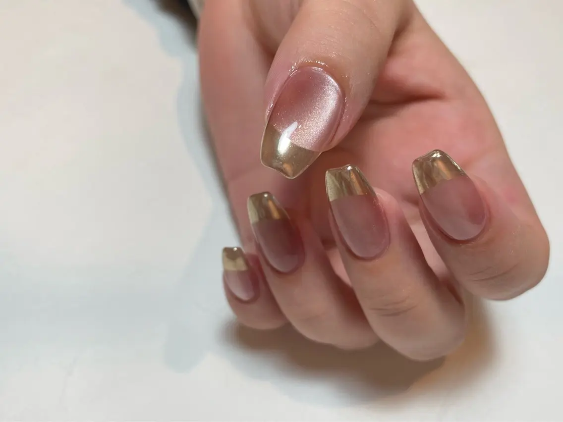 ネイル アートネイル オーロラネイル フラッシュネイル フレンチネイル ジェルネイル ハンドネイル MARU NAIL manamiのネイルデザイン