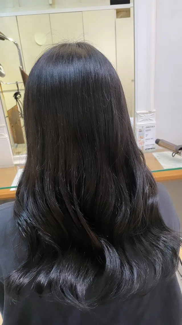 カラー 黒髪 ブルーカラー ブルーブラック 透明感カラー ヘアカラー トリートメント ✨ はづき✨のヘアスタイル