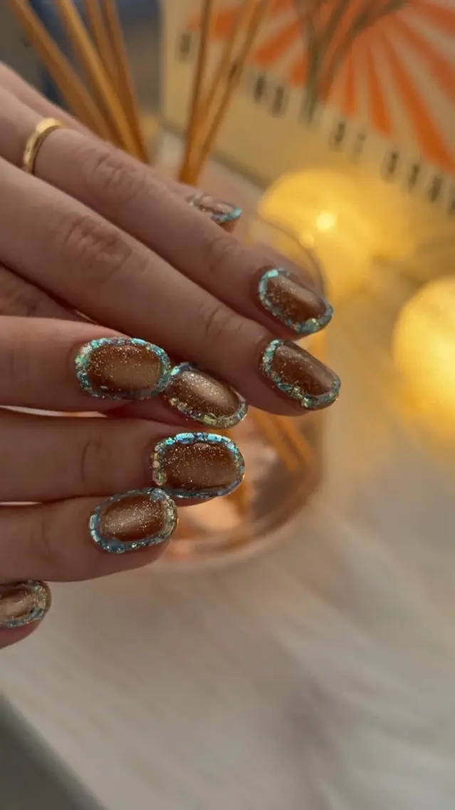 ネイル フラッシュネイル キラキラネイル マグネットネイル ハンドネイル aneu. -アヌ- 💅🫧reinaのネイルデザイン