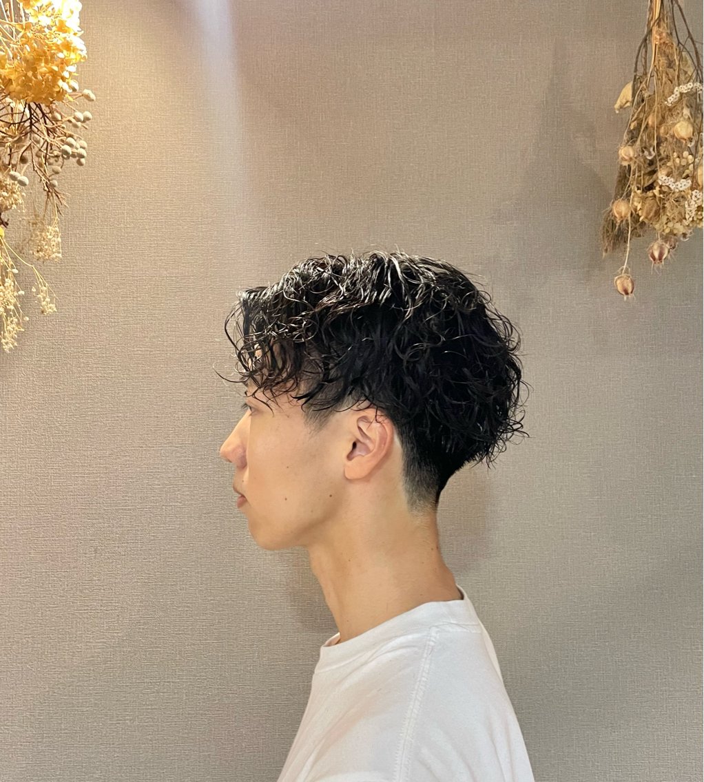 ミディアム パーマ メンズ 荒牧 絵美のヘアスタイル