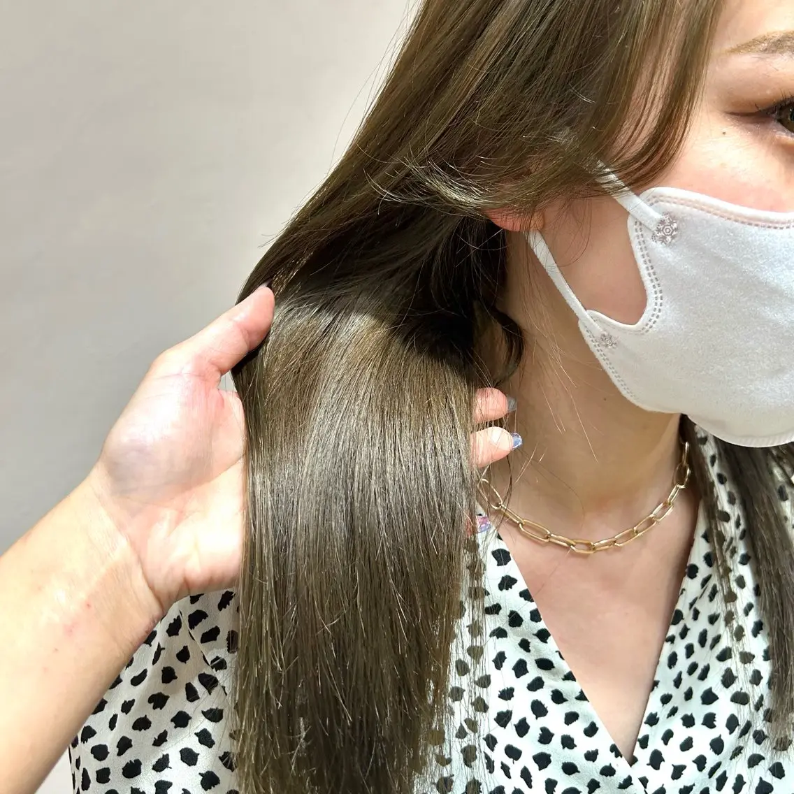 カラー 森 🫧大人可愛い 顔周りレイヤー🎀のヘアスタイル