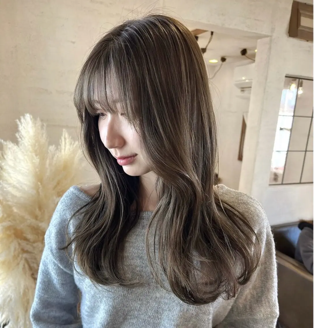 ロング レイヤーカット カット ヘアカラー トリートメント 井上 三沙希のヘアスタイル