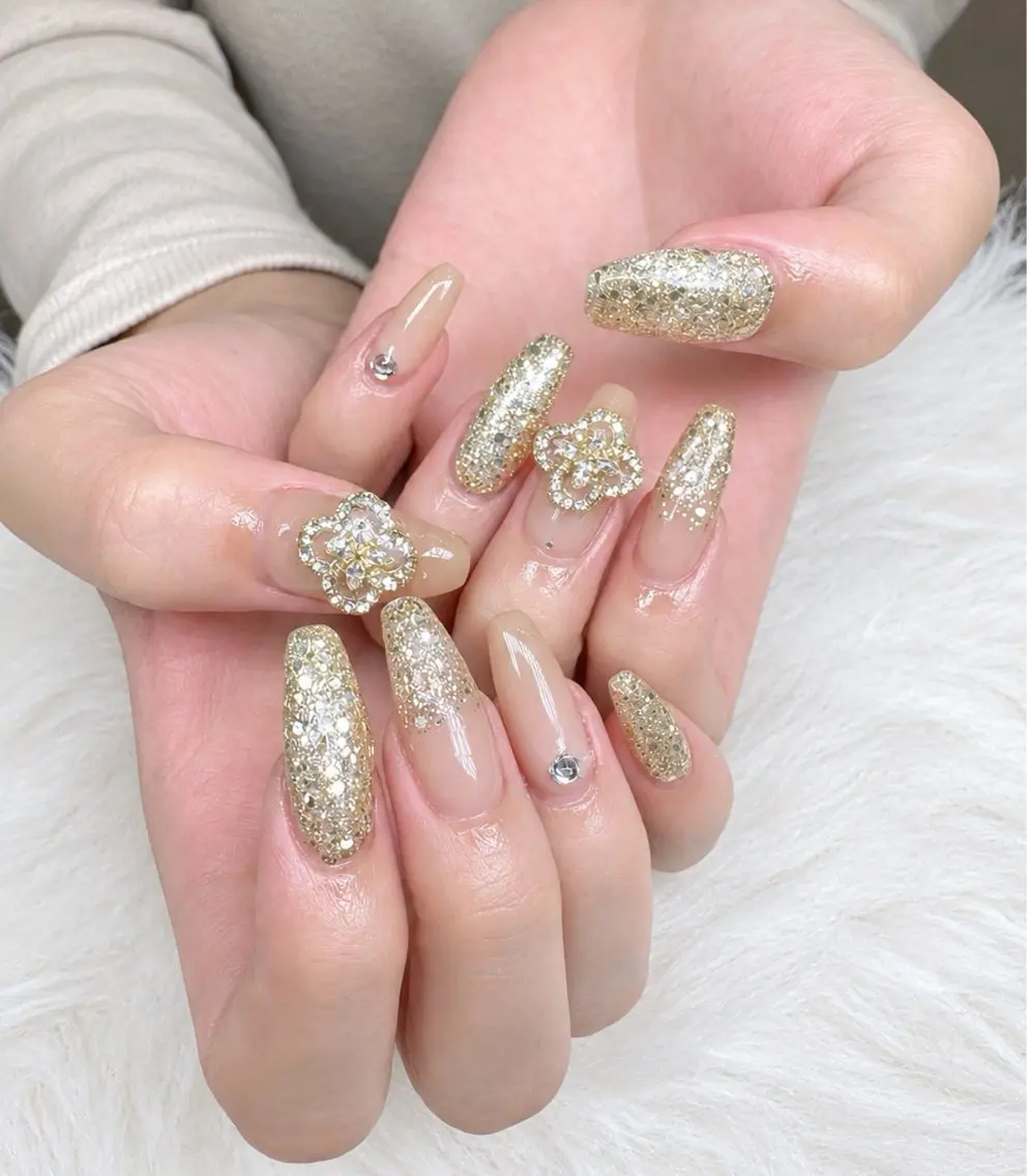 ネイル MIKA RUBY NAIL SLONのネイルデザイン