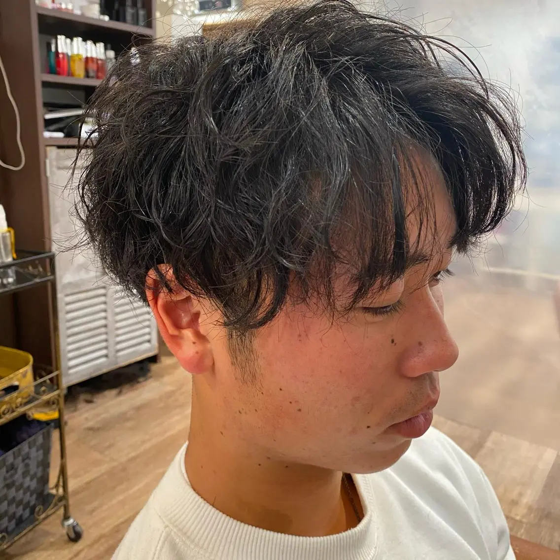 メンズ 柏のセンターパート のプロ関口 柊太のヘアスタイル