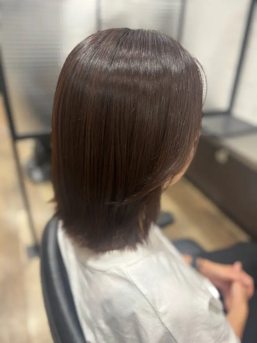 カラー 石川 菜緒のヘアスタイル