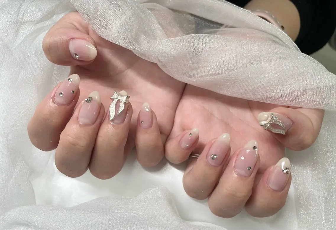 ネイル Roi〈ロワ〉 Minakoのネイルデザイン