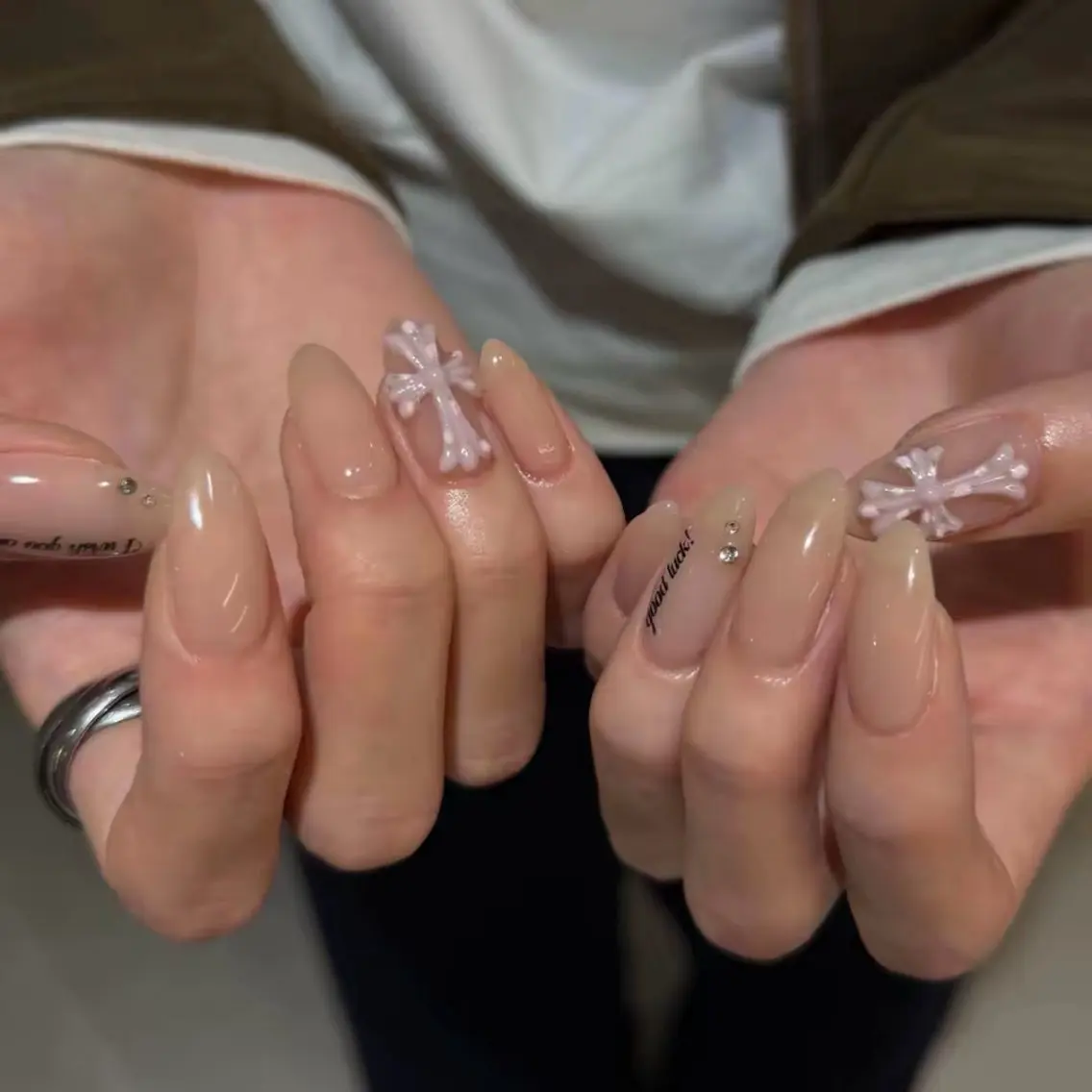 ネイル ハンドネイル Luna Gladeのネイルデザイン