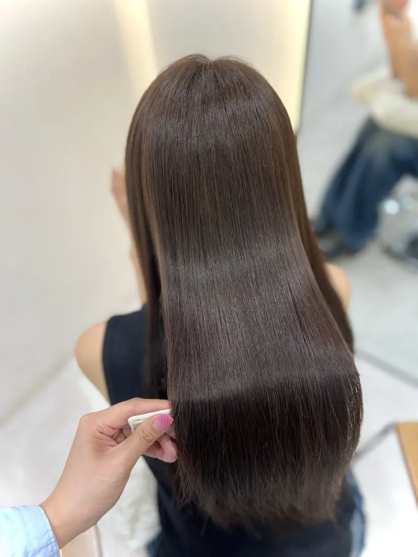 ロング カラー Zina aimiのヘアスタイル