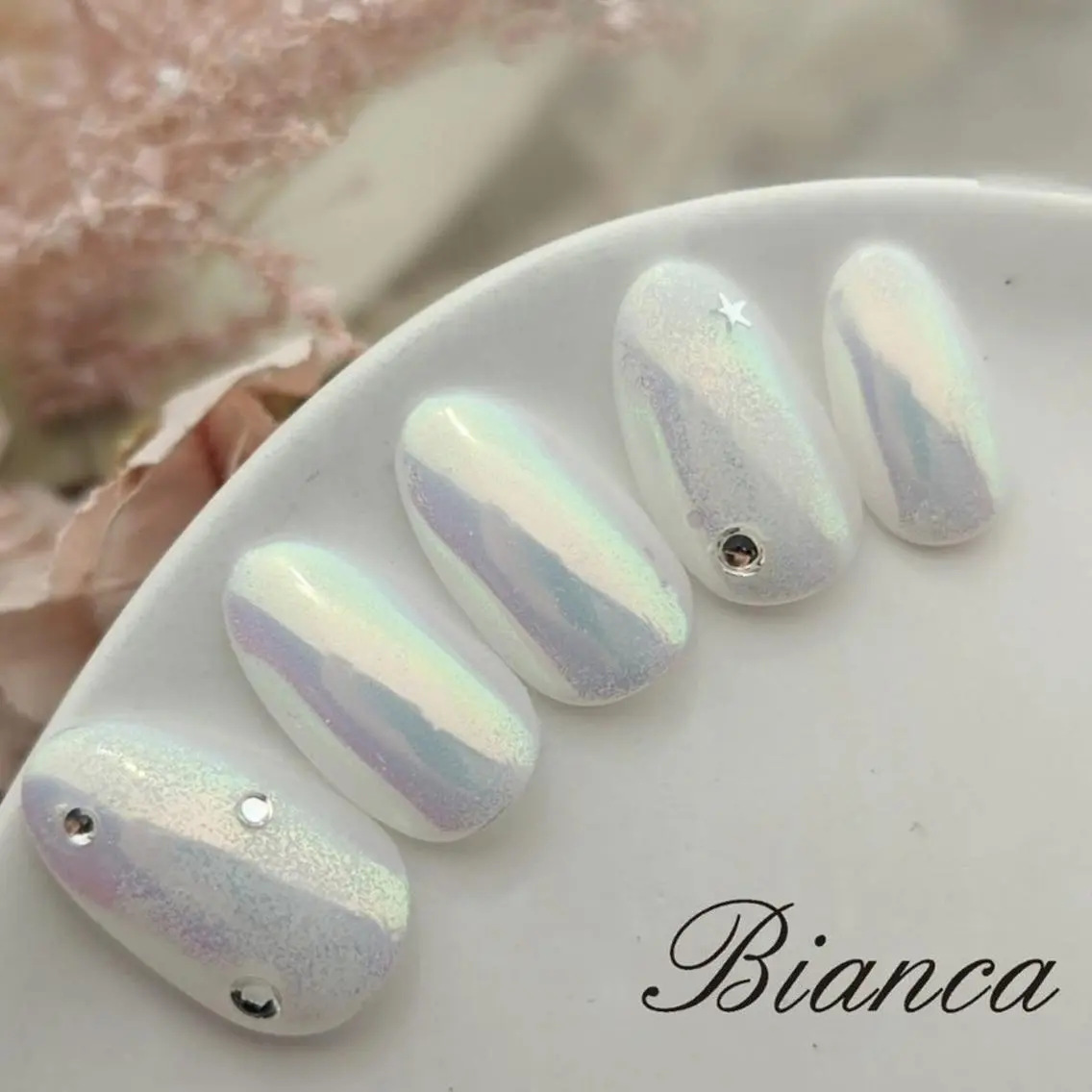 ネイル 入学式 卒業式 韓国ネイル マグネットネイル ニュアンスネイル Bianca TANAKAの眉毛・アイブロウイメージ