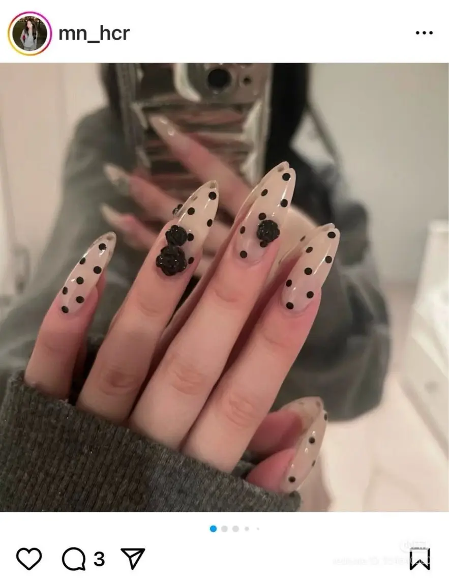 ネイル フレンチネイル ジェルネイル 韓国ネイル マグネットネイル 持ち込み ハンドネイル Royal nail_Mimiのネイルデザイン