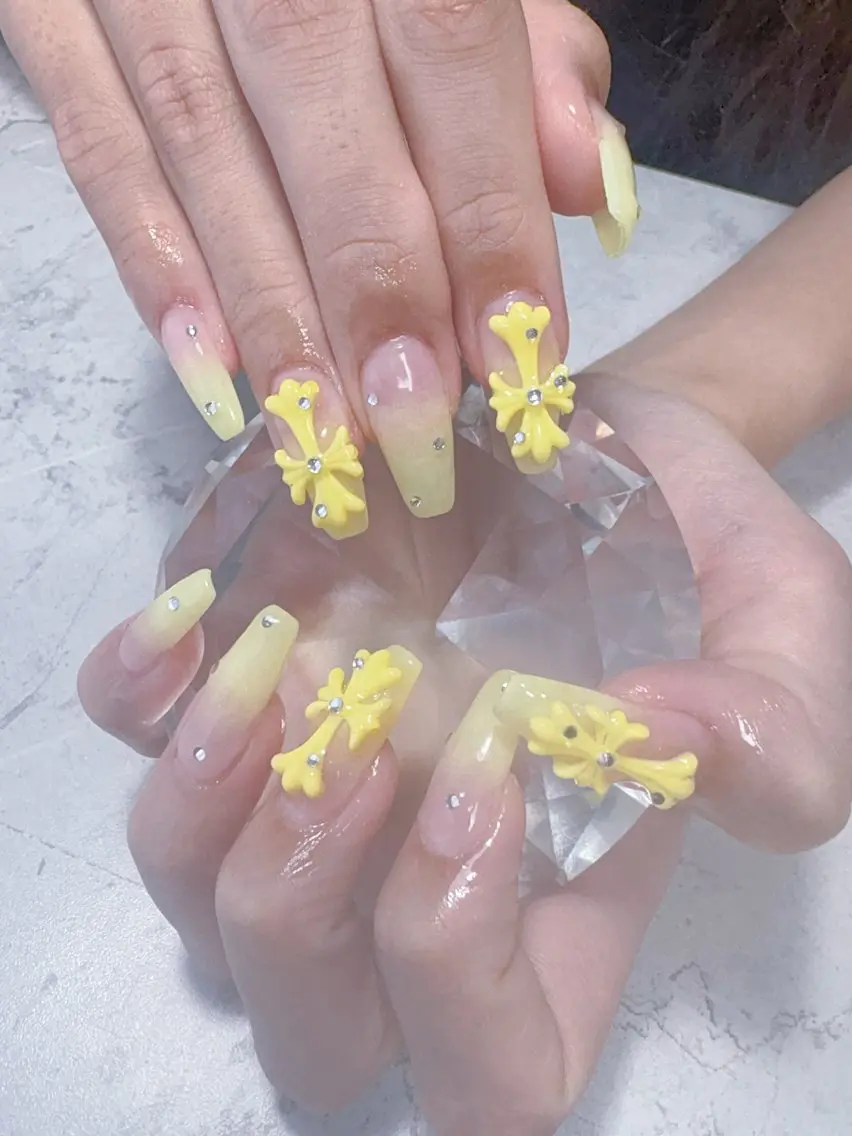 ネイル ハンドネイル Hinari 🦋のネイルデザイン