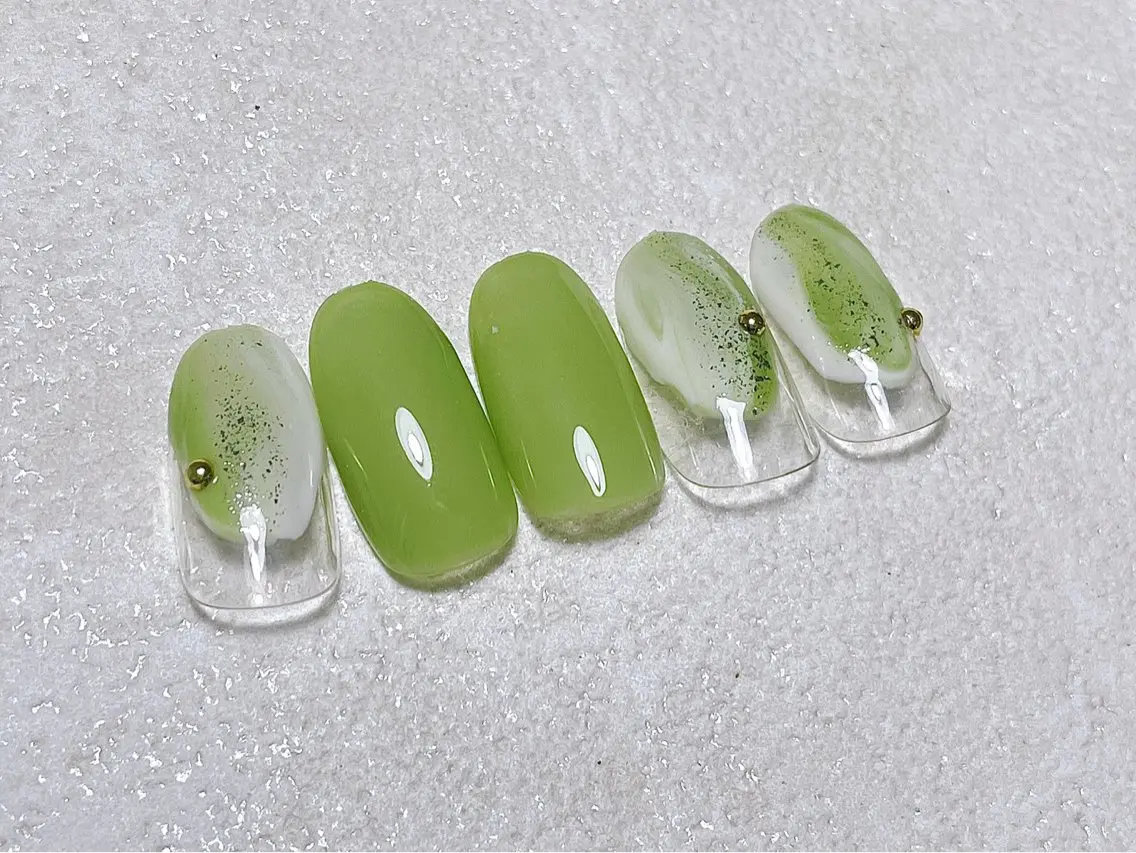 ネイル オーロラネイル フラワーネイル フットネイル フレンチネイル ジェルネイル ハンドネイル mogunail &blowのネイルデザイン