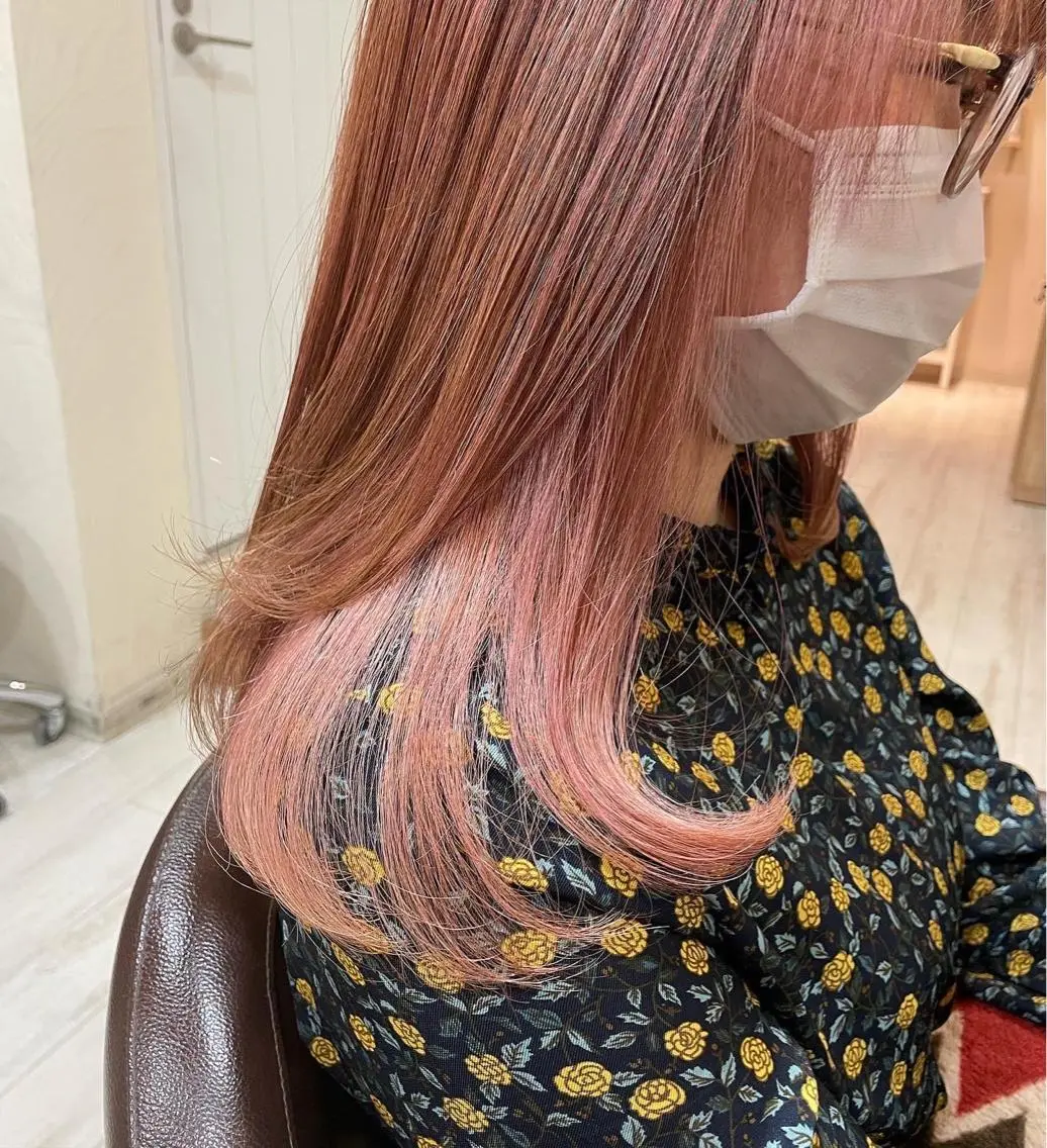 ロング カラー インナーカラー ピンクカラー 清水 有実子のヘアスタイル