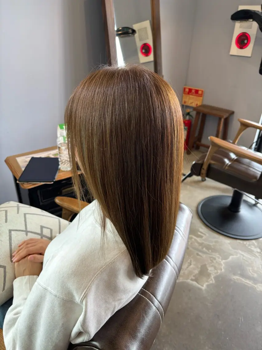 セミロング カラー 透明感カラー イルミナカラー カット ヘアカラー トリートメント 艶カラー/ハイトーン 平田一貴のヘアスタイル
