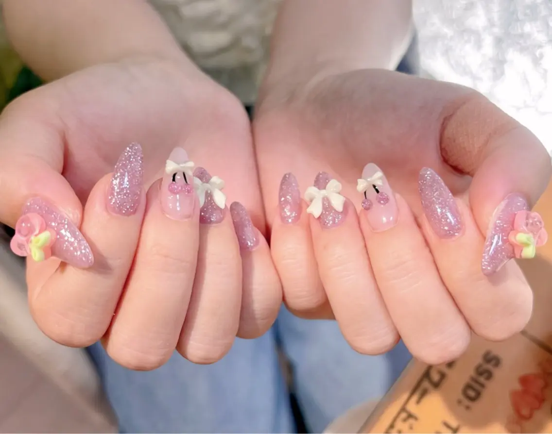 ネイル アートネイル オーロラネイル チークネイル 長さ出し フレンチネイル ハンドネイル ハンドケア Yumi Nail Seiのネイルデザイン