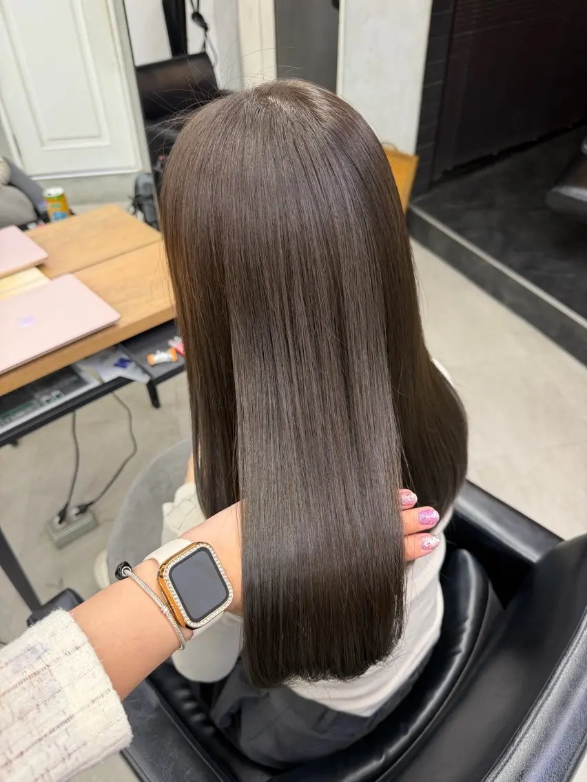 ミディアム KILLA マナのヘアスタイル