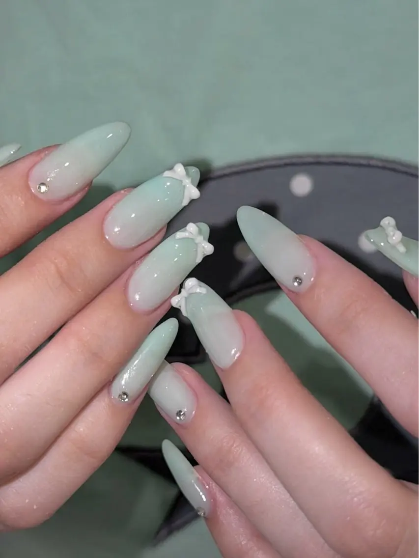 ネイル 韓国ネイル マグネットネイル 持ち込み ハンドネイル Mimi Nail_Royalのネイルデザイン