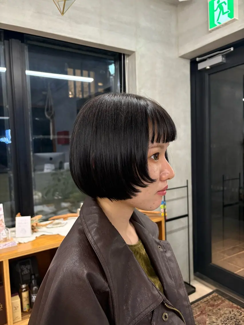 ショート カラー ボブ レイヤーカット カット ヘアカラー トリートメント 鶴井 美空のヘアスタイル