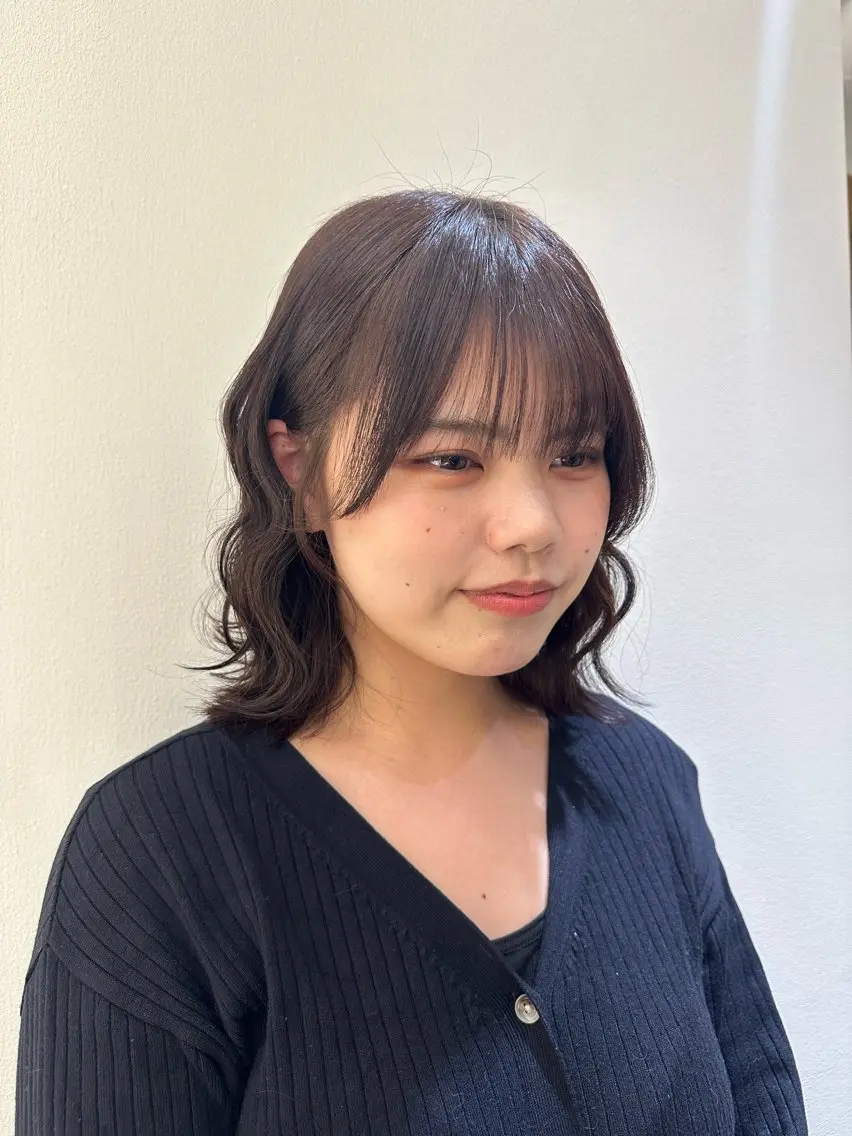 ミディアム カラー 外ハネヘア 骨格診断/似合わせ カットあさみななこのヘアスタイル