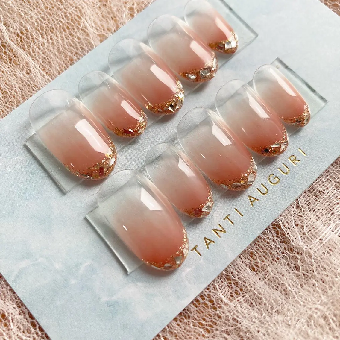 ネイル フレンチネイル ガラスフレンチ 手書きが得意🖌️ Y’s  nailのネイルデザイン