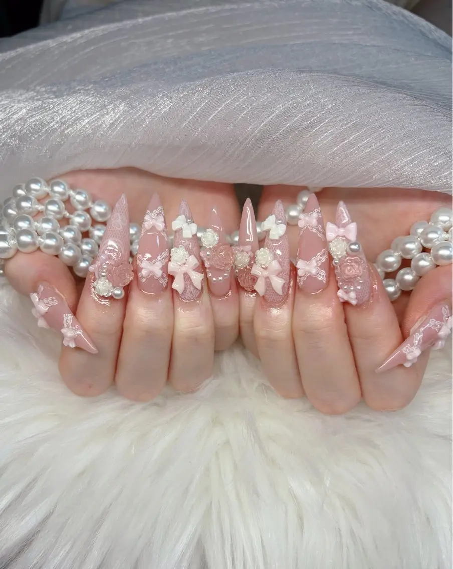 ネイル アートネイル オーロラネイル チークネイル 長さ出し フットネイル ハンドネイル Chan nailsのネイルデザイン