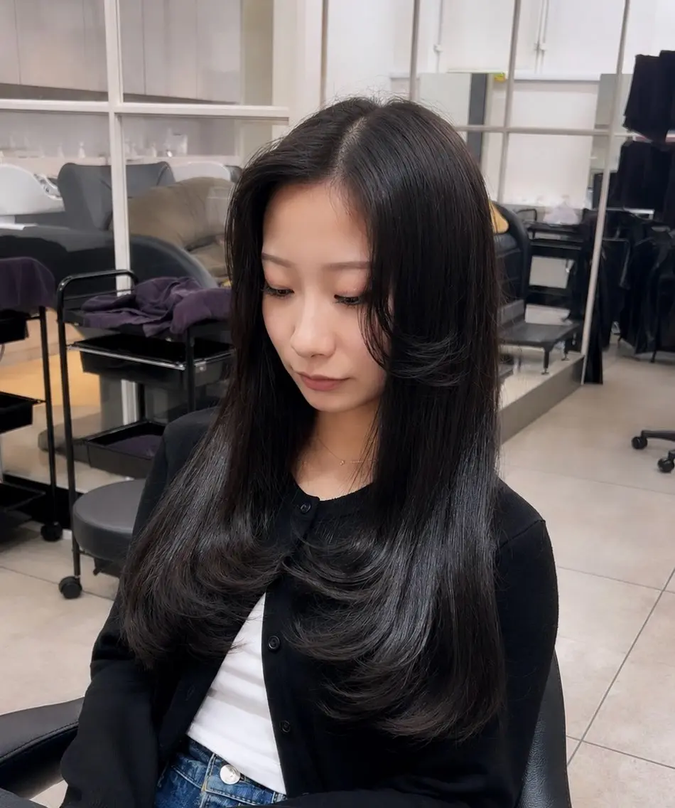 ロング 韓国風ヘア レイヤーカット クララ 🐈‍⬛のヘアスタイル