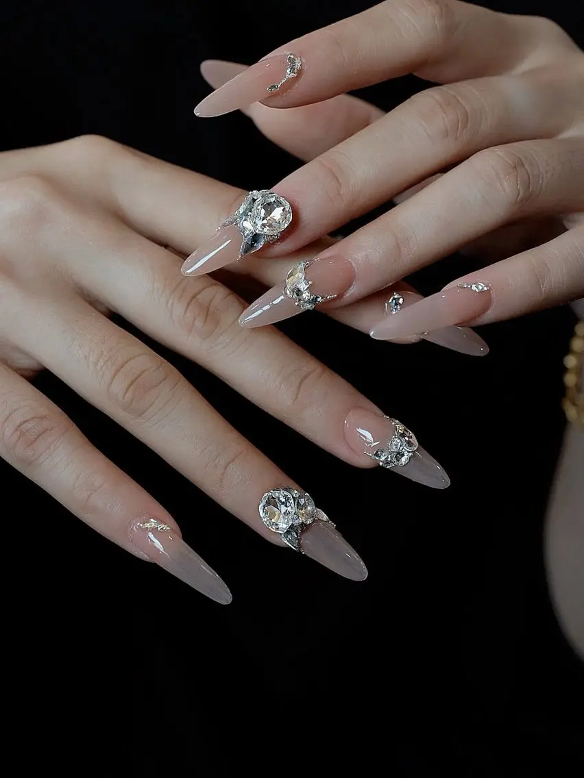 ミディアム ティキ Pono Nailsのネイルデザイン