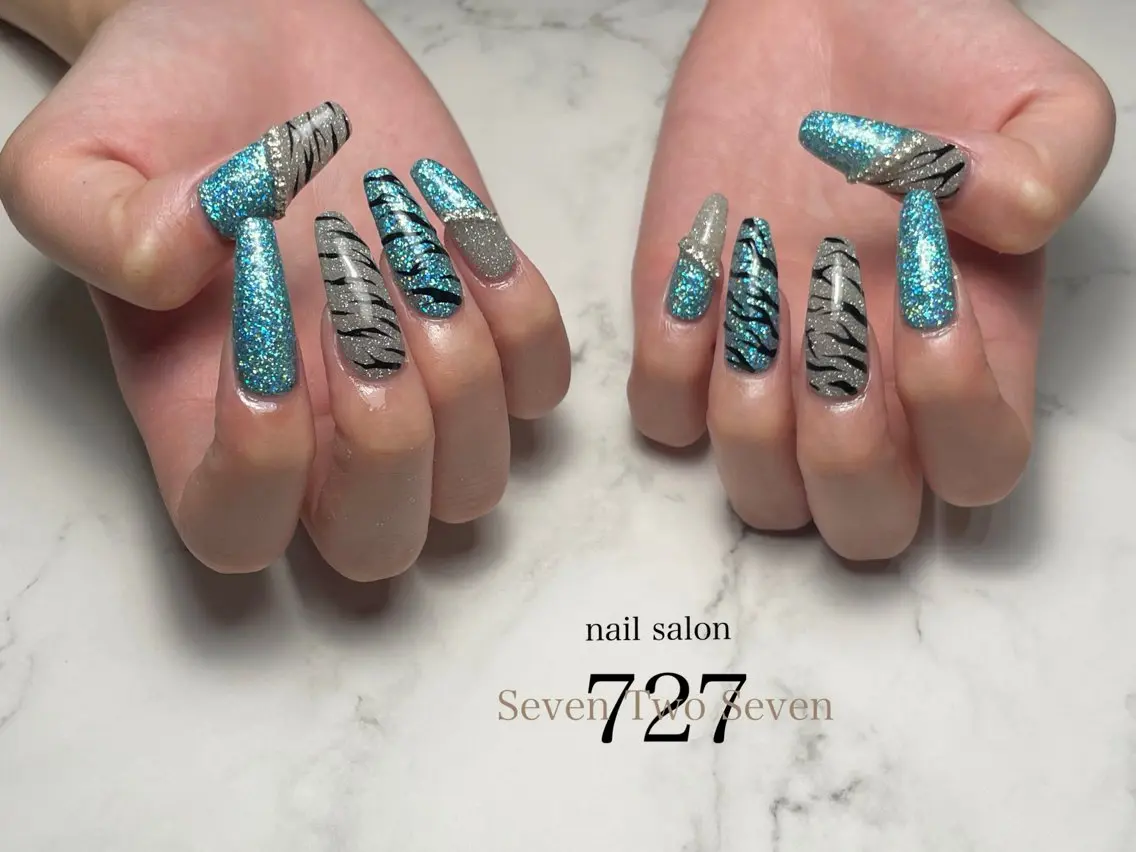 ネイル ハンドネイル 727 nailのネイルデザイン