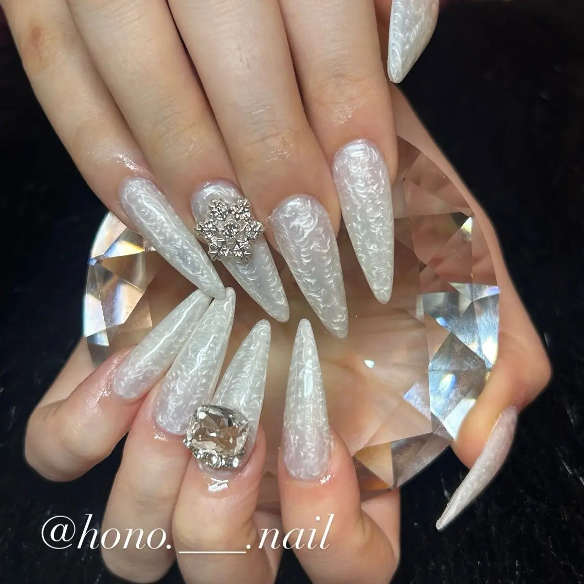 ネイル NailSalo AriuMのネイルデザイン