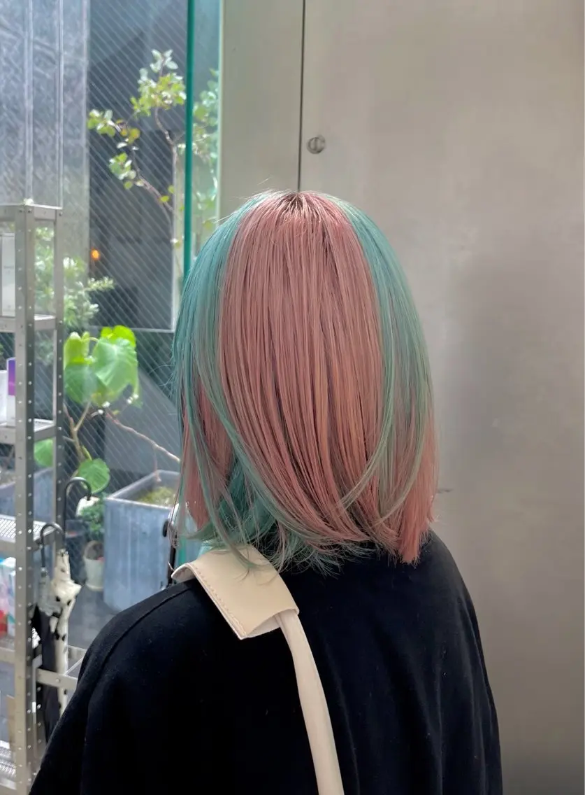 ミディアム カラー ブリーチ デザインカラー ダブルカラー ハイライトカラー ピンクカラー カット ヘアカラー トリートメント CHERIEブリーチ ダブルカラー 天神のヘアスタイル