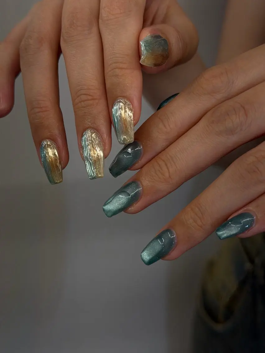 ネイル ブルー ジェルネイル マグネットネイル ミラーネイル ニュアンスネイル ハンドネイル ハンドケア Bana_ Nailのネイルデザイン
