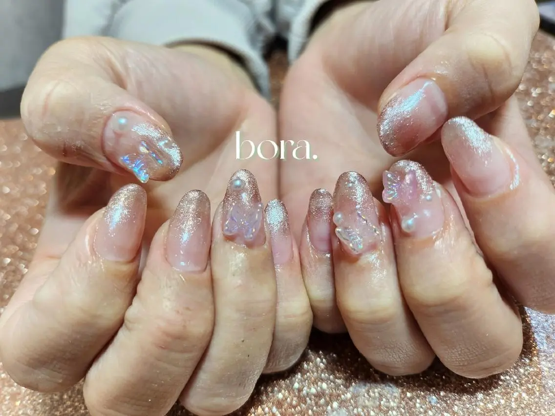 ネイル マグネットネイル ハンドネイル 💜bora .のネイルデザイン