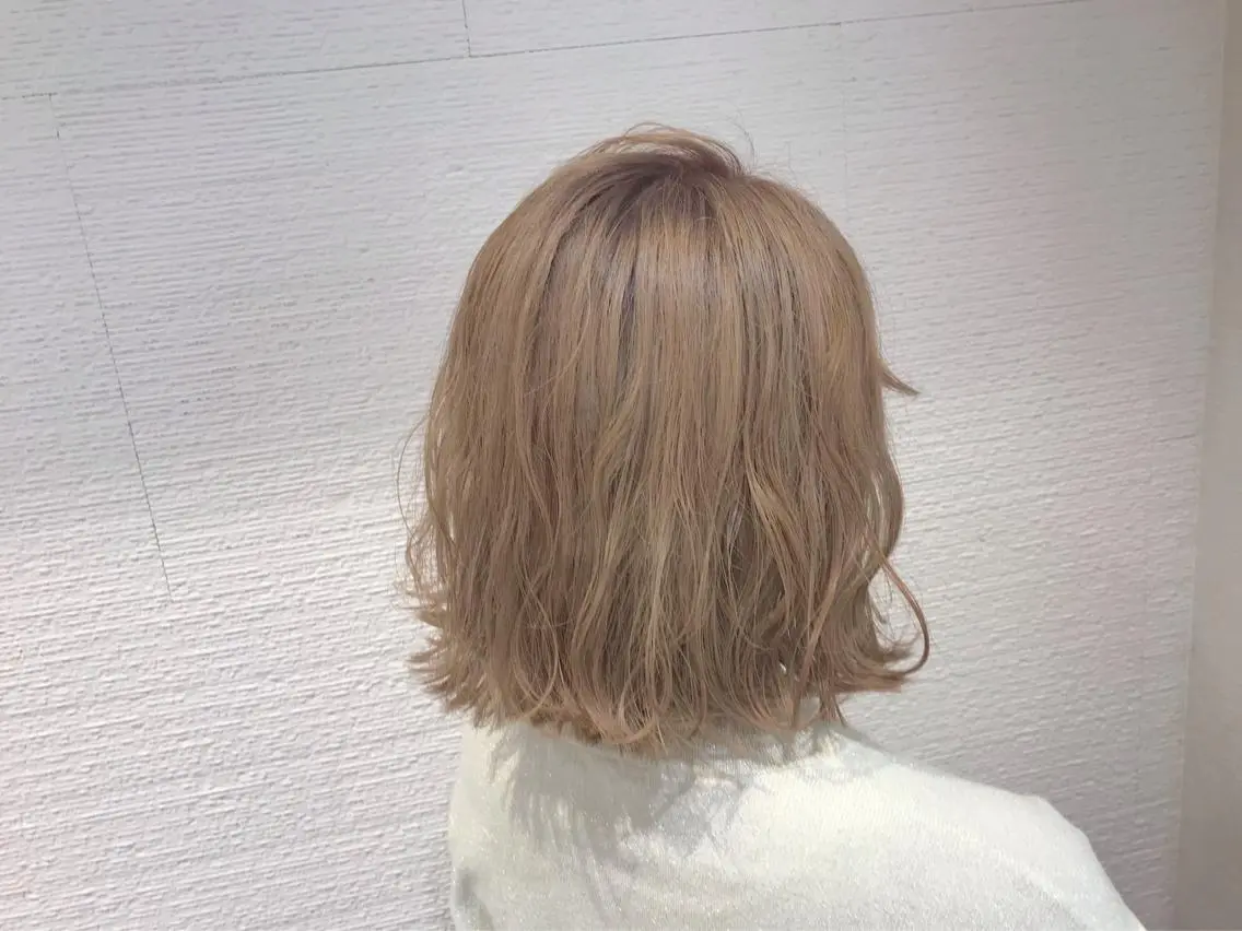 ショート カラー ベージュカラー ブリーチ ケアブリーチ ミルクティーベージュ 【メンズ縮毛矯正】 田中秀斗のヘアスタイル