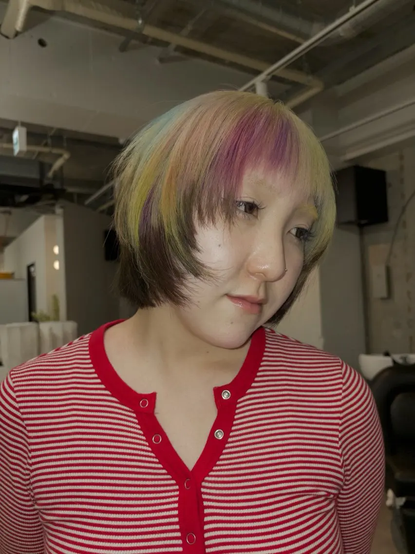 ショート ヘアカラー miu🪅縮毛矯正 モデル募集のヘアスタイル