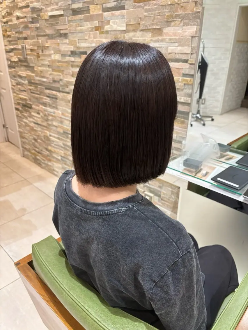 カラー ブラウンカラー ダークブラウン レッドカラー 縮毛矯正 関根 莉杏のヘアスタイル
